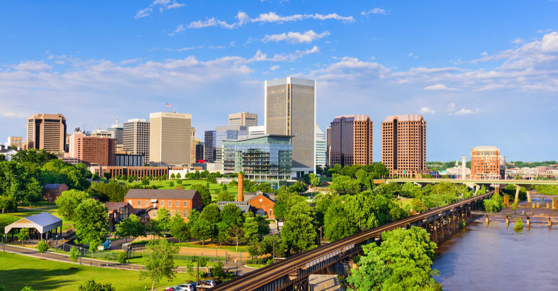 Richmond, VA property owners call SERVPRO® when they need water damage restoration near me, storm damage repair, mold remediation, fire damage repair, and commercial construction services with 24-hour emergency services.